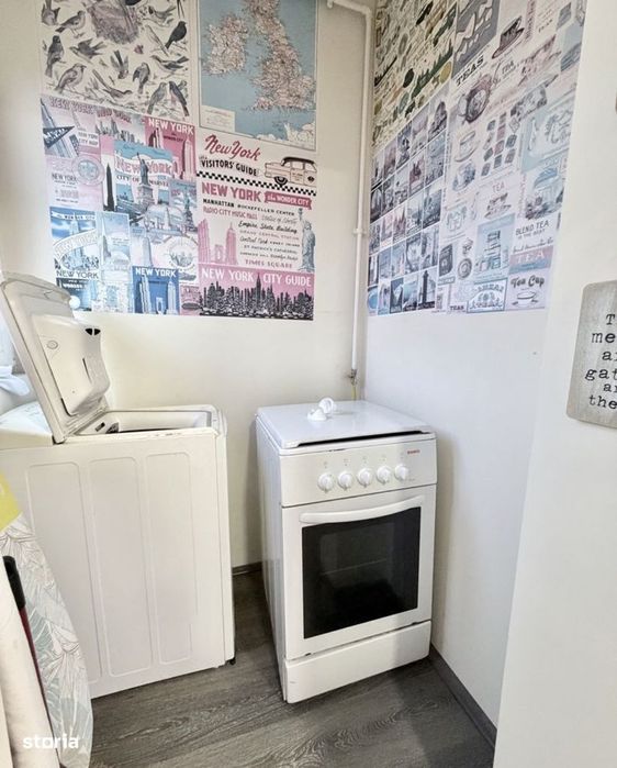 Vand 2 cam semicentral (6 min centru)