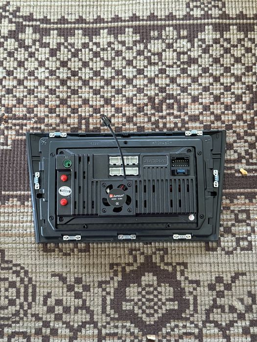 Мултимедия за Голф 6