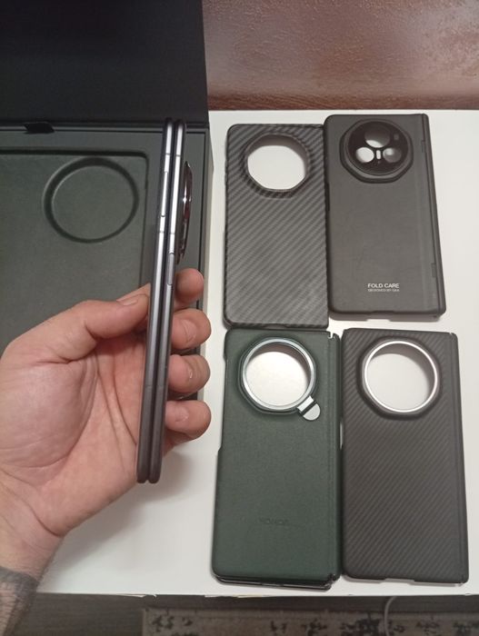 Vând / Schimb Honor magic v3 - 512 GB - IMPECABIL