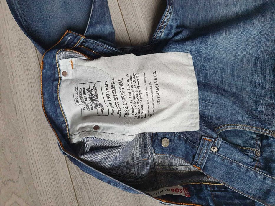 Blugi LEVI'S 506 Standard - Marime W32 L32 (Talie 84 cm)
