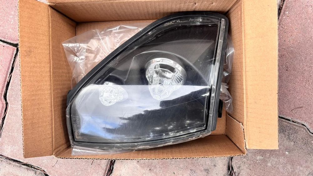 Продам фары прадо 90/95