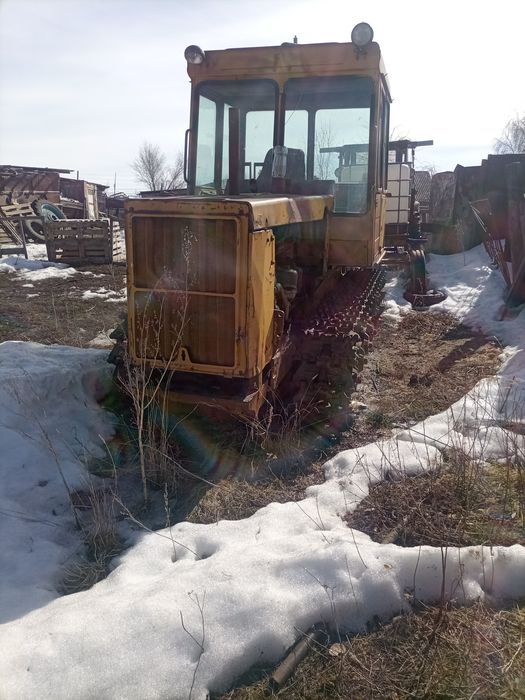 Продам трактор дт75