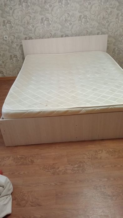 Двухспальный кровать