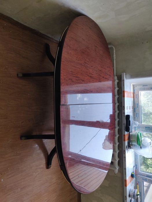 Продаю стол дерево + 4 деревянных стула