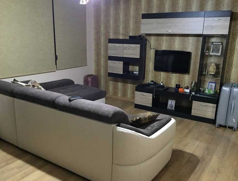 Дава се под наем Четиристаен апартамент в Пловдив, Каменица 2 - 110 кв.м за 253.98 € - Снимка #3