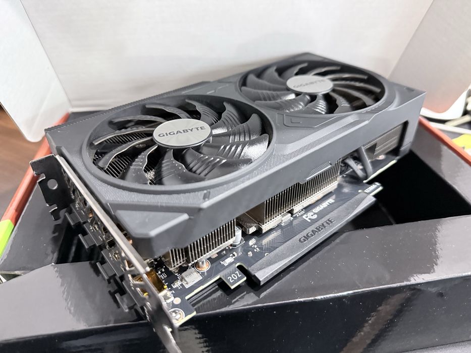 Видеокарта nvidia geforce rtx 4070 gigabyte windforce