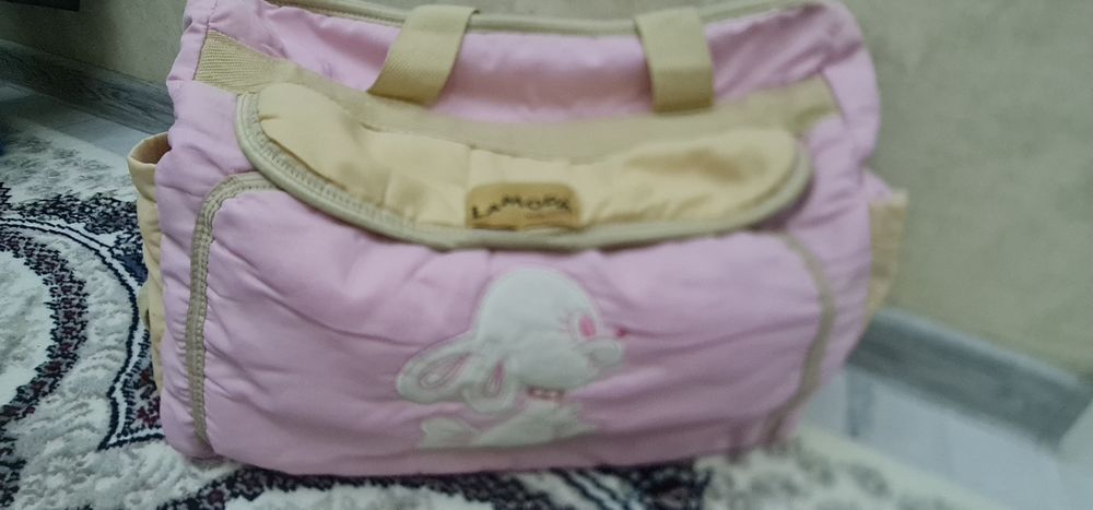 Продаются детские сумки в хорошем состоянии.