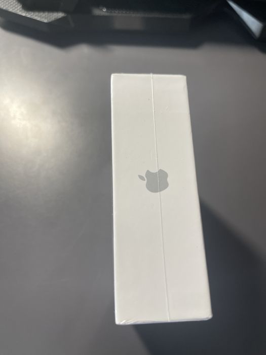 AirPods 2 Wireless Charging