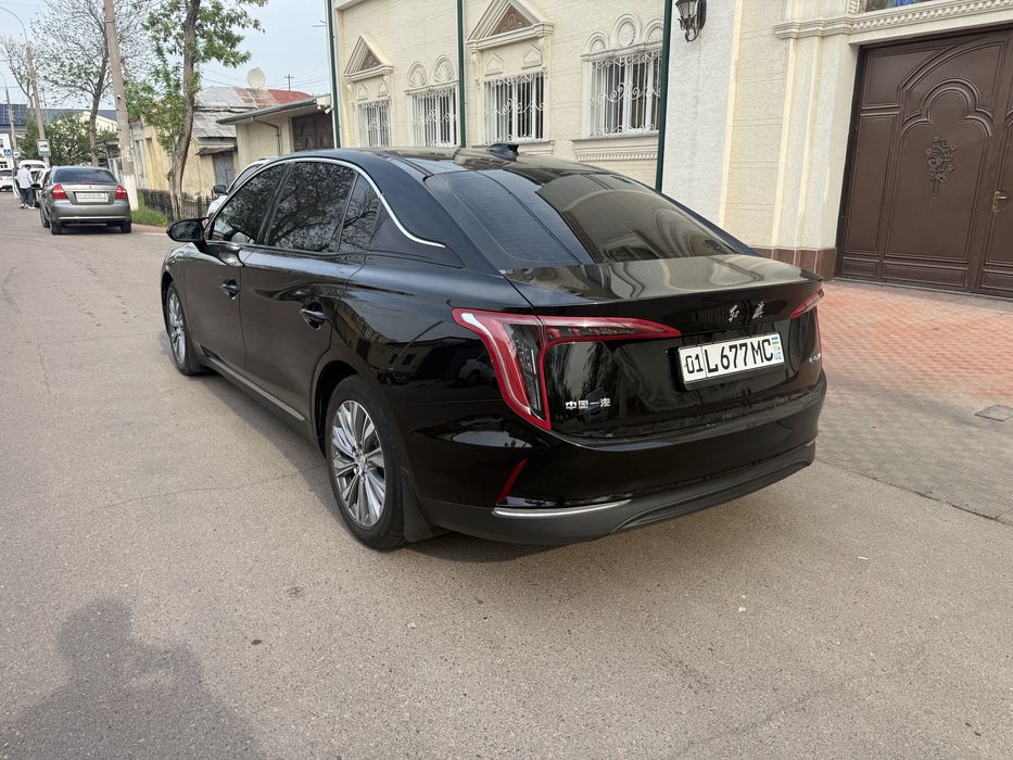 Сдам в аренду с выкупом свою Hongqi E QM5
