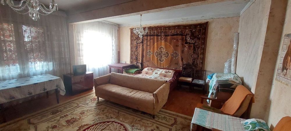 Сергели - 3 массив продаётся 4 ком квартира 95кв.м.