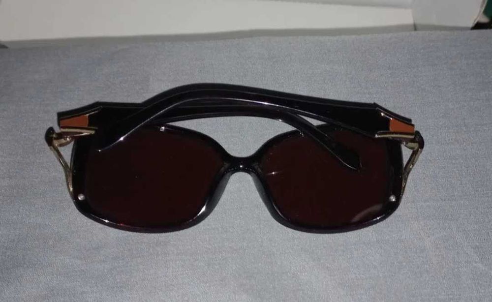 Дамски слънчеви очила