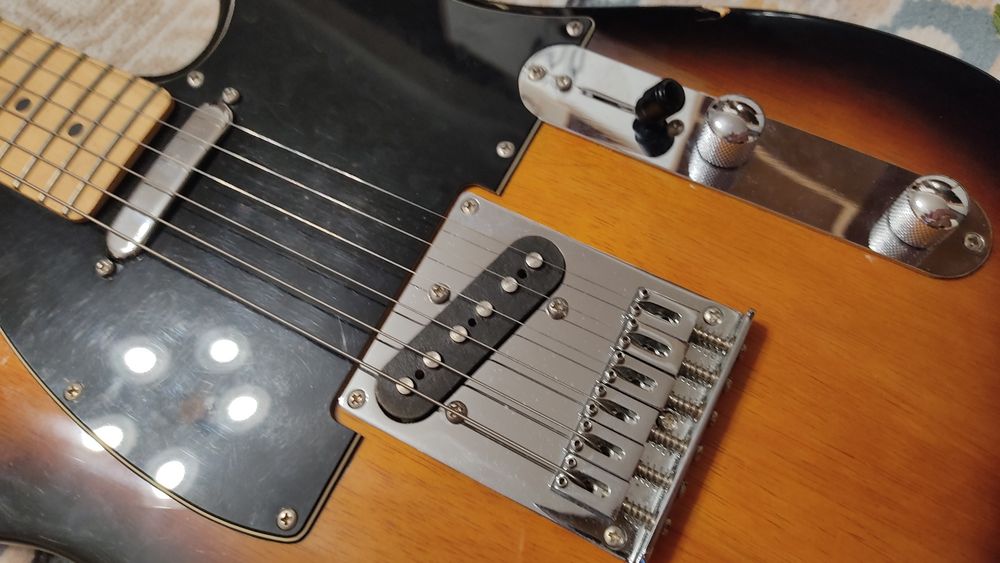 Продам squier telecaster affinity