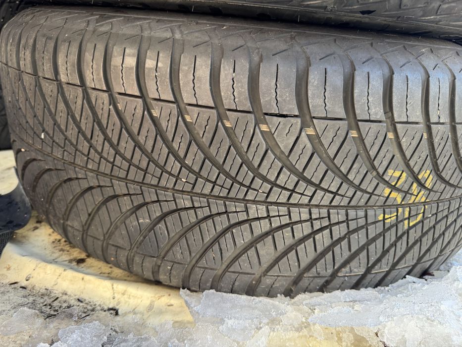 Anvelope All Season Goodyear Vector 4Seasons Gen-2 255/60 R18 108V