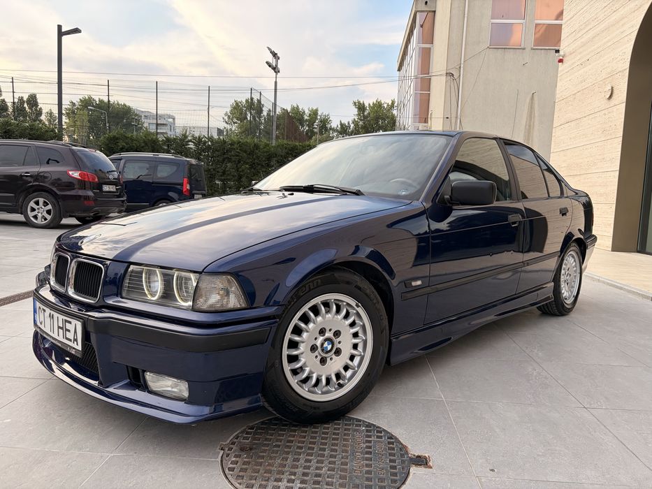 BMW 3 Series 1993 — imagine 3
