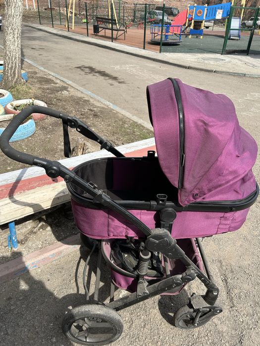 Продам коляску..