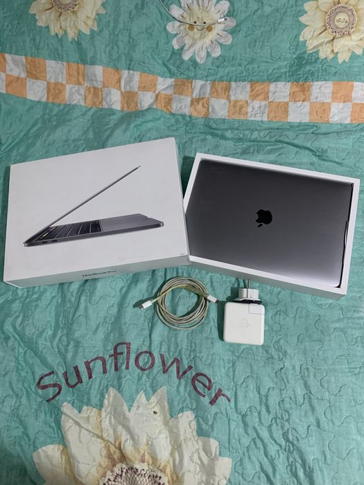 MacBook Pro Intel i5 13-inch 2020 8gb 256gb