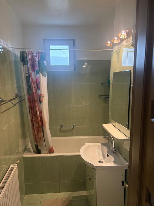 Apartament cu 2 camere - poziție centrală