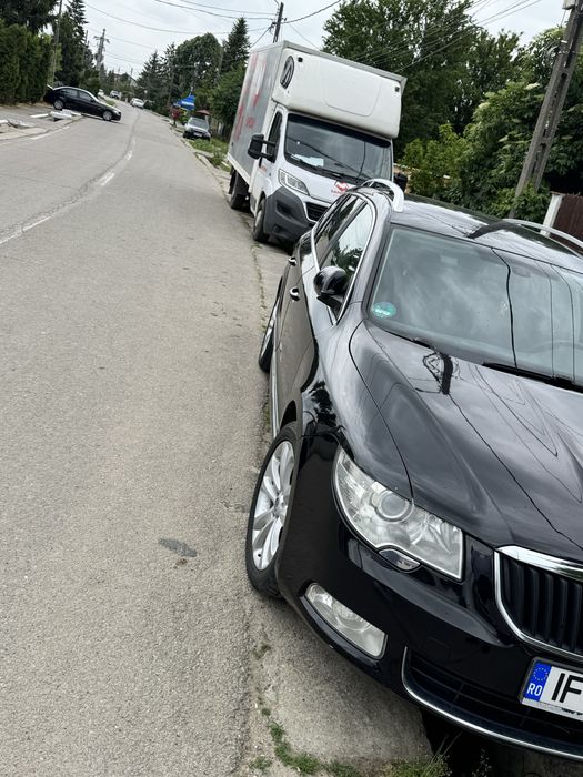SKODA Superb 2013 — imagine 4