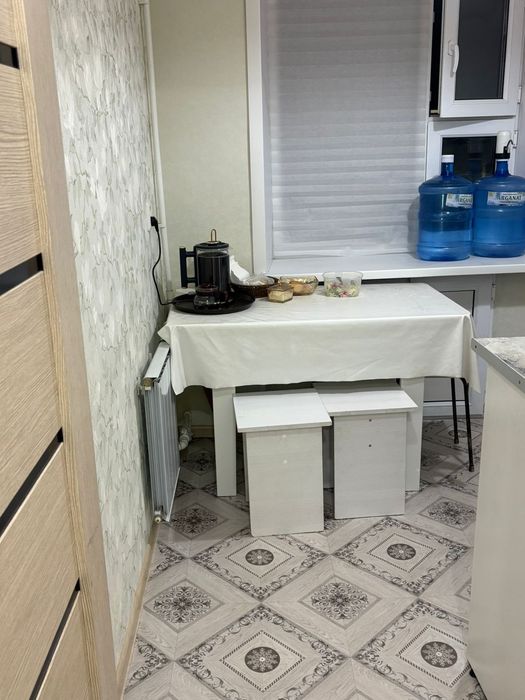 Продам 4 комнатную квартиру