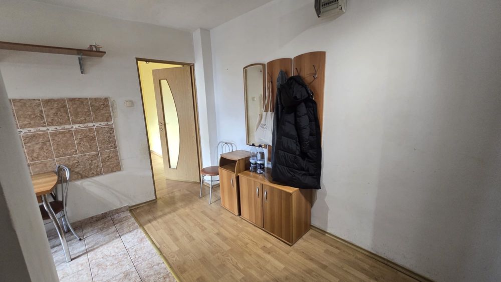 De vânzare apartament 2 camere decomandat