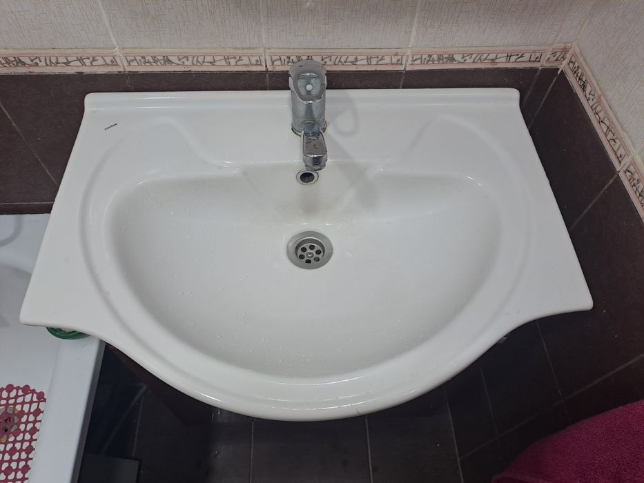 Раковина с тумбой