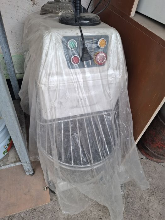 Срочно продам Тестомес