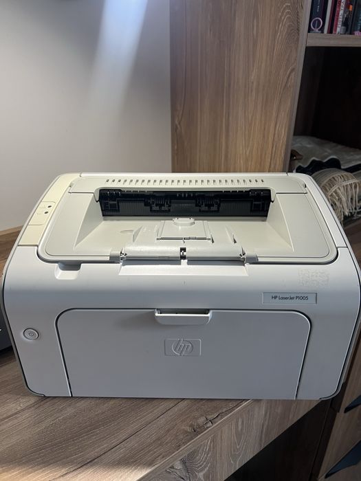 Принтер HP LaserJet P1005