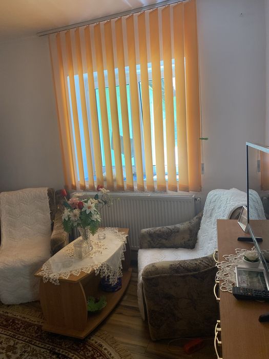Casa de inchiriat la pret de Apartament