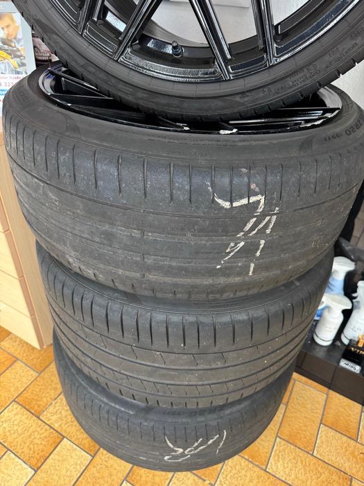 Гуми със Джанти R20