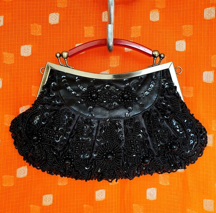 Сумочки вечерние