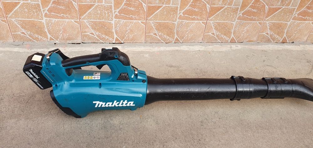Suflanta makita.