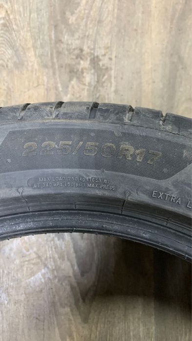 Продам шины 225/50 r17