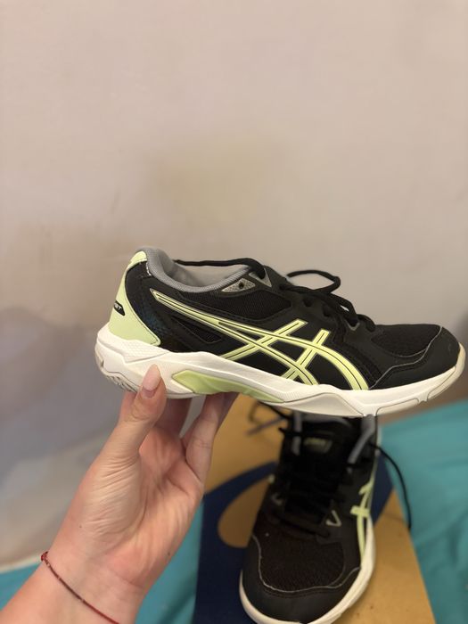 Волейболни обувки-ASICS GEL-Rocket 10