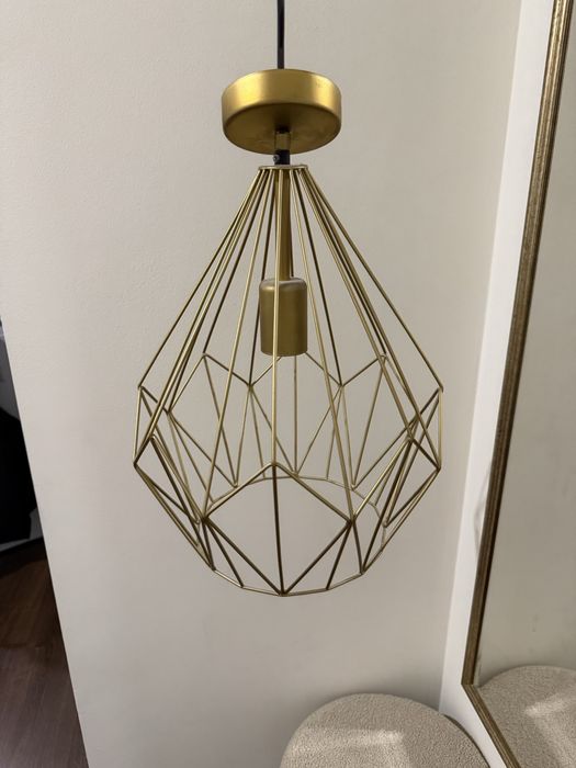 Люстра 2 штуки за 8000 тг