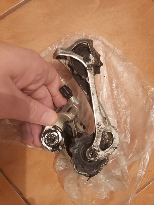 Schimbator Shimano Deore XT RD-M761 (promit ca il curat de mizerie)