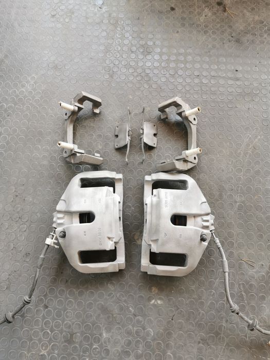 Предни спирачни апарати с дискове от BMW F10 F11 M50D 550D