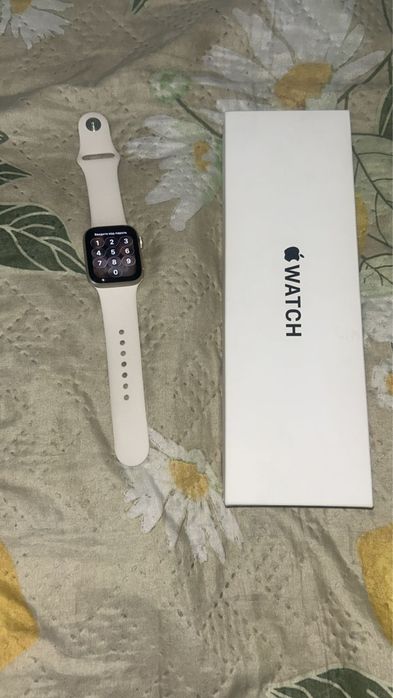Apple Watch ce 2025