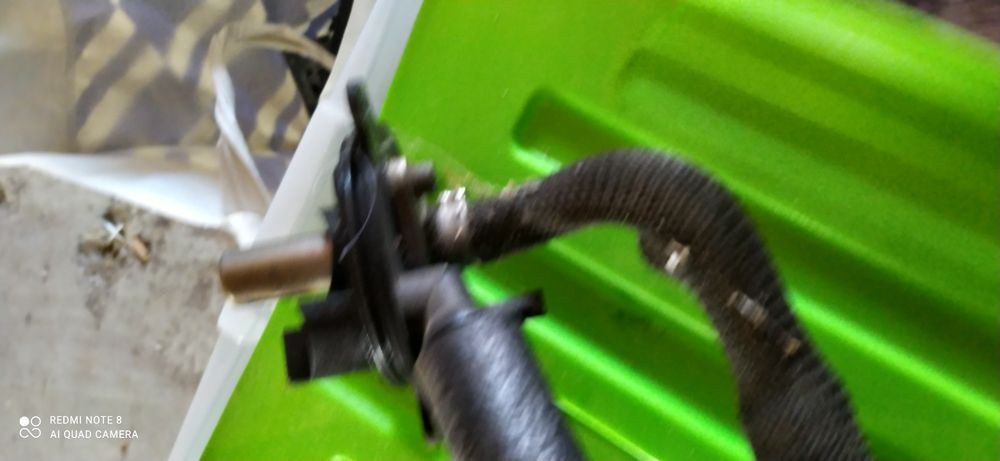 EGR.   BMW E81 E87 E90 E91