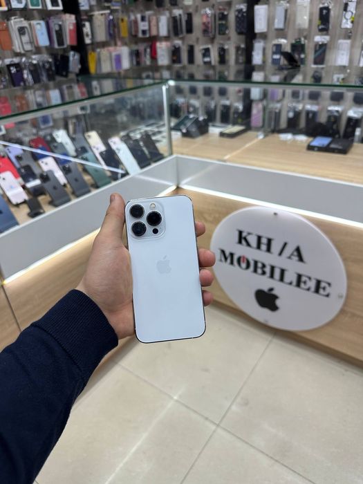 Iphone 13 pro.      .