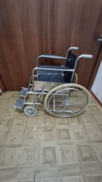 Инвалидная коляска