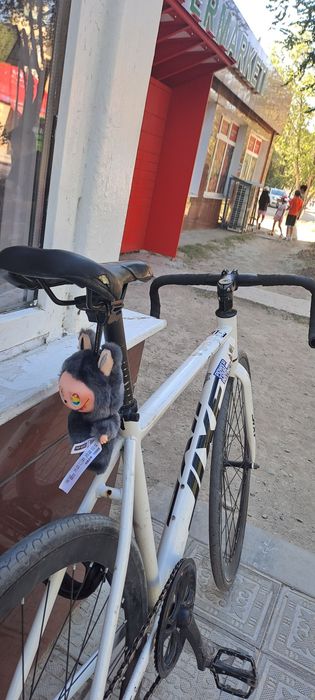 Продам фикс средным состяние