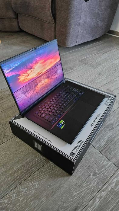 Laptop ASUS ROG Zephyrus M16 RTX 4090 16GB, i9-13900H, Mini-LED 240Hz