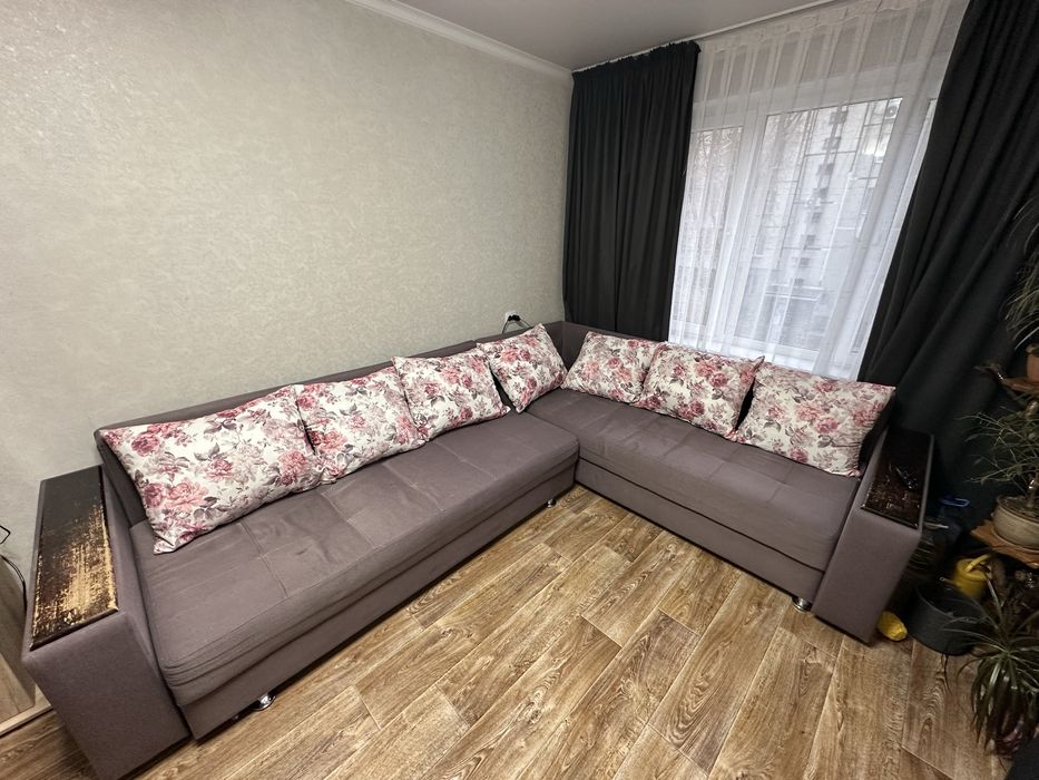 Диван для гостиной