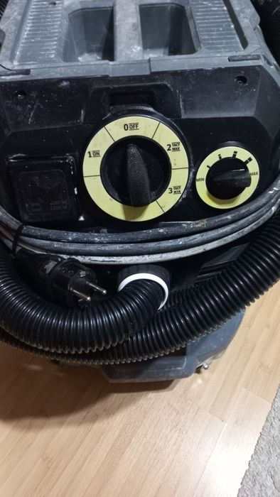 Aspirator Karcher Profesional