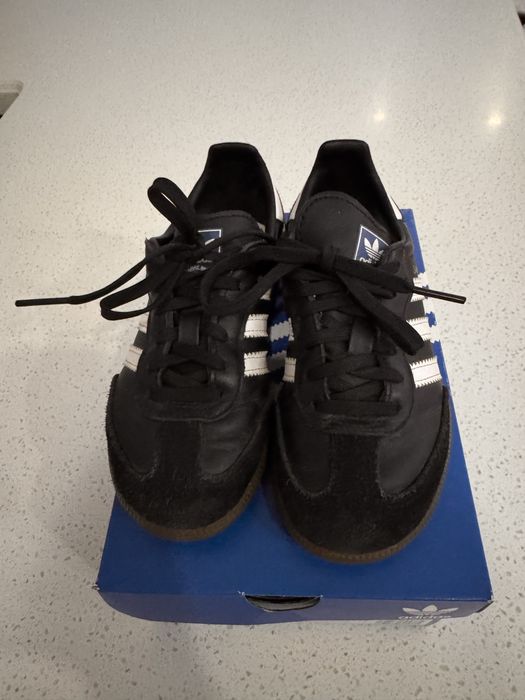 Кроссовки адидас оригинал