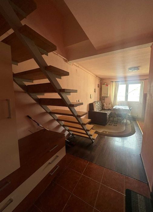 Inchiriez apartament semidecomandat doua camere(aproape mall Gara)