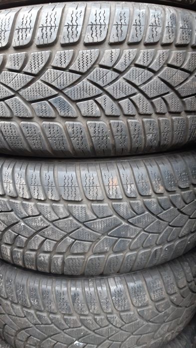 4 anvelope 225/55r17 iarnă marca Dunlop preț  240 lei bucata