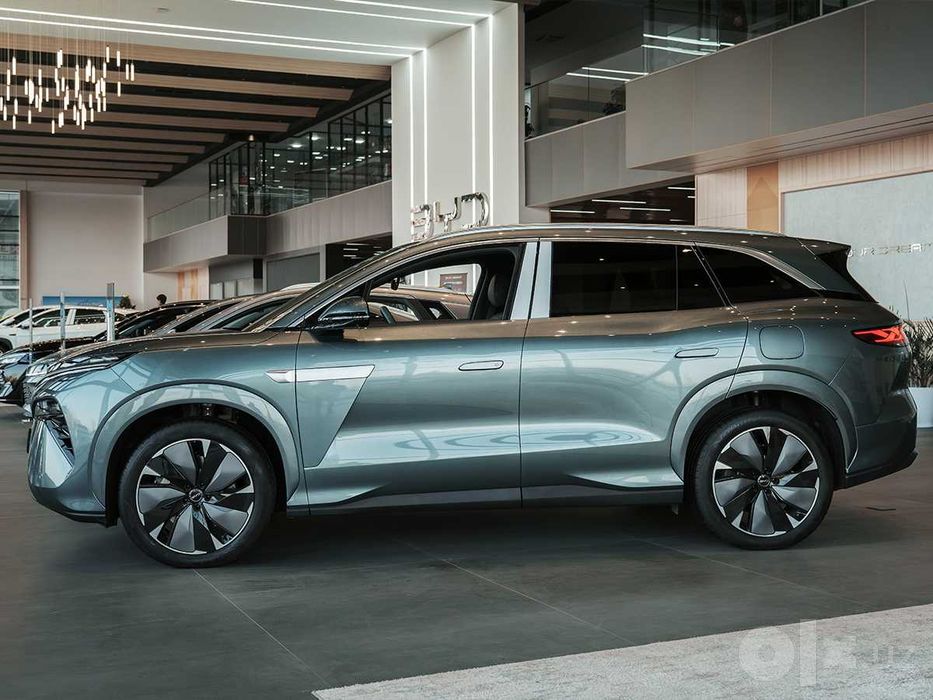 BYD ATTO 8 — 7-местный премиальный гибрид DM-i | Официальный BYD