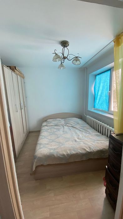 Үш бөлме үй сатылады