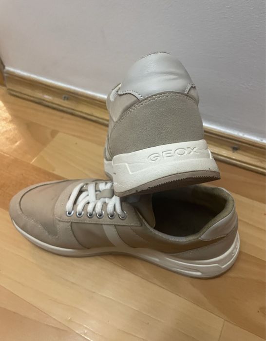 Кроссовки 38 размер демисезон Geox